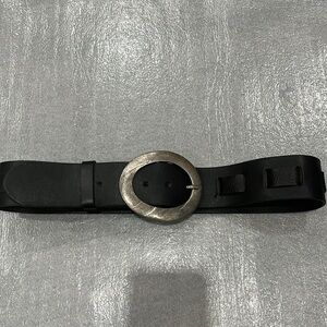 [34]Vintage 90s Marc Aurel  Black Leather Silver Oval Buckle Belt- Made in Italy